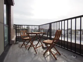 Atsushi's Apartments, Family apartment 502 - Image 2