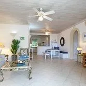Tradewinds Luxury Retreat | Walk to Beach, Dining - Image 5