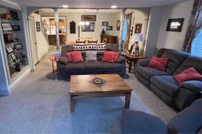 Switchback House- West Broadway with parking! - Image 3