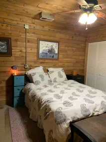 Beautiful Country Shop Home/Cabin - Image 5