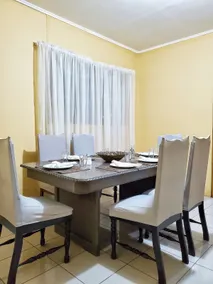 Hillview 3Br/2Ba near KFC Jerk & Supermarket - Image 3