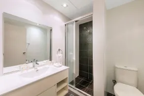 Long Stay Special- Studio Apartment - Image 2