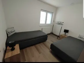 Black Rose - Apartment 5 - Image 3