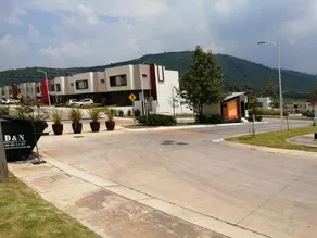 Private gated community house (surveillance), swimming pool and terrace. - Image 5