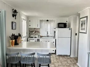 Cozy Hampton Beach Cottage - Image 5