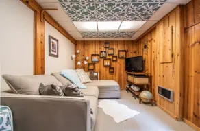 Charming, Private 2 Bed Montlake Suite w/ Parking - Image 5