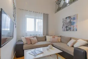 Center Penthouse Apartment - Image 2