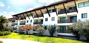 Beach Class Flat with High Wall and Garden View - Image 4