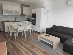 Hatvan Corner Apartments, Central Comfort - Image 2