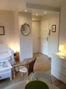charming 2 rooms old Lille , terrace ,parking. - Image 4