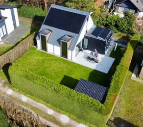 Beautiful holiday home by the sea - Image 3