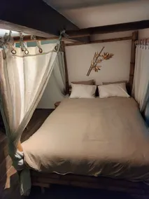 Guest suite with jacuzzi - Image 4