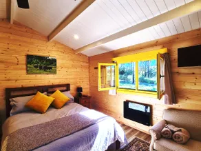 The Rainforest Cabin, cosy and nestled in nature. - Image 3
