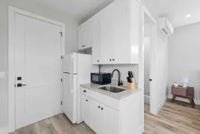 Coastal Guest Suite Near Downtown - Image 5
