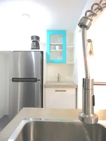 Modern Subterranean 1 BDRM, 1 min walk to beach - Image 5