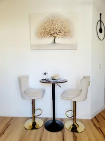 Mid-Century Cozy Bungalow - Image 4