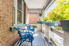 Blue Door Apartment - CBD Location, 2 Bed 2 Bath - Image 2