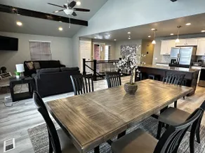 Stellar Sandy Getaway - New Remodel - Big Groups! - Image 3