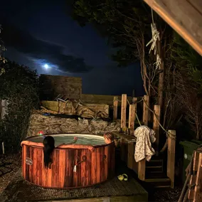 Brynglas Cottage with Hot Tub, Anglesey. - Image 4