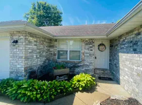 Entire home, central Nixa - Image 3