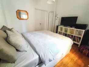 Cozy & Spacious Apartment in Central - Image 3