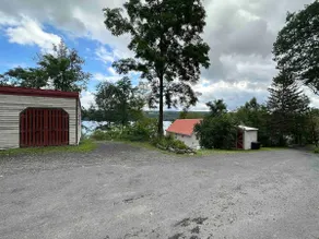 Lakeview Crooked Cascade Cottage on Owasco - Image 4