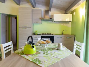 The Eyebrow Green Suite - Image 5