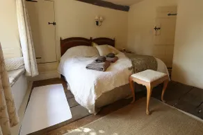 Black Swan Cottage - Image 4