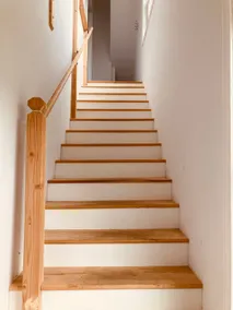 Spacious one-bedroom in quiet neighborhood - Image 3