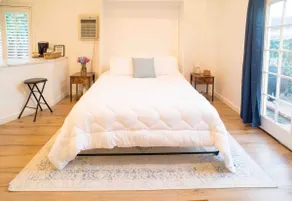 ★ Farmhouse Studio - Full Kitchen & Private Entry - Image 2