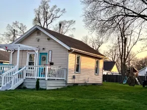 Walking distance to Fairgrounds! Sleeps 9 - Image 2
