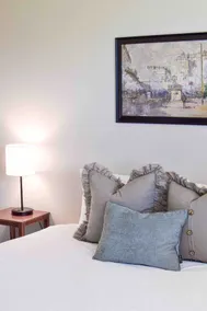 Cozy Apartment in the Heart of Bentonville - Image 3