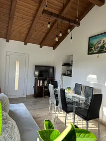 Lovely two bedroom apartment with an amazing view - Image 3