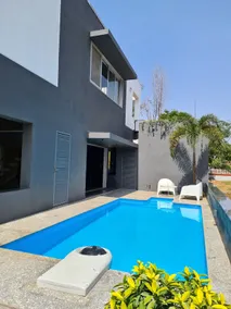 NEK Villa With French Pool - Image 2