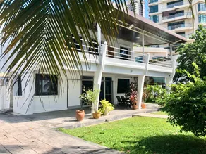 Little Heaven by Sky Hive, A Beach Front Bungalow - Image 3