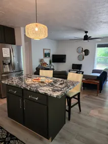 Heart of RRG- New Modern Roadside Cabin-Wifi - Image 5