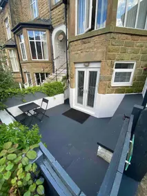 Garden Flat-Private Parking-Very Central Location - Image 2