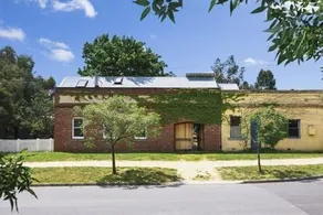 Modern & 1860s. Beautiful Casa and courtyard. - Image 4