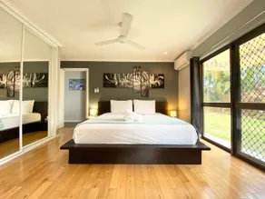 Tropical Beachside Home - Pool, Wifi - Image 3