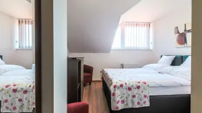 White Apartman Mini 2 for 2 (wifi, free parking) - Image 4