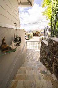 Detached Studio Apartment in Heart of Town - Image 3