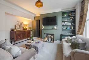 Luxury Harbour Side Cottage | Close To Restaurants - Image 3