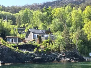 Great cabin by the lake in Hardangerfjorden for rent - Image 2