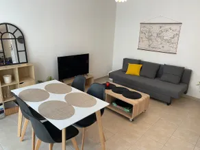 Pleasant 2-room near beachfront, shops, train station… - Image 2