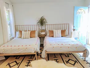 Peaceful Home, Steps to Downtown - Image 4