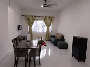 Kuantan GroundCrew Beachfront Homestay C-2-6 With NETFLIX and WASHER DRYER - Image 3