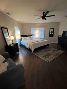 Sharp Cottage - 4BR 3 BA - Image 5