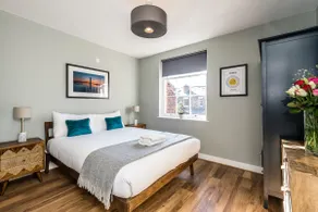 Stunning 2 Bedroom Apartment in Liverpool - Image 2