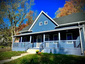 Updated 3 Bedroom Townhouse Near Center of Holden - Image 2