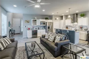Luxury Waterfront Retreat - Sleeps 12! - Image 4